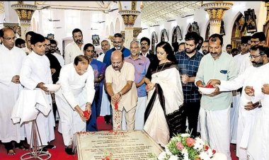 ചാവറ പിതാവിന്റെ കാൽപാദങ്ങളിൽ വിനയത്തോടെ സമർപ്പിക്കുന്നതായും ബംഗാൾ ഗവർണർ സി.വി.ആനന്ദബോസ്.