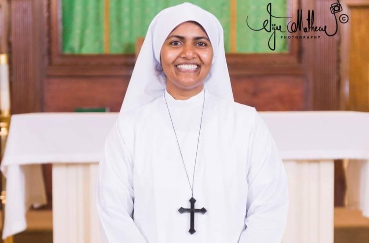 റവ ഡോക്ടർ സിസ്റ്റർ ജോസ്‌ലിൻ ഇടത്തിൽ SIC യ്ക്ക് ഏഷ്യാനെറ്റ്  ന്യൂസ് ഹെൽത്ത് കെയർ എക്സലൻസ് അവാർഡ്